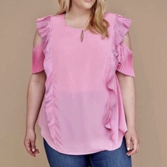 Lane Bryant Tops - EUC Lane Bryant Dusty Rose Ruffled Pleated Cold Shoulder Top Size 18